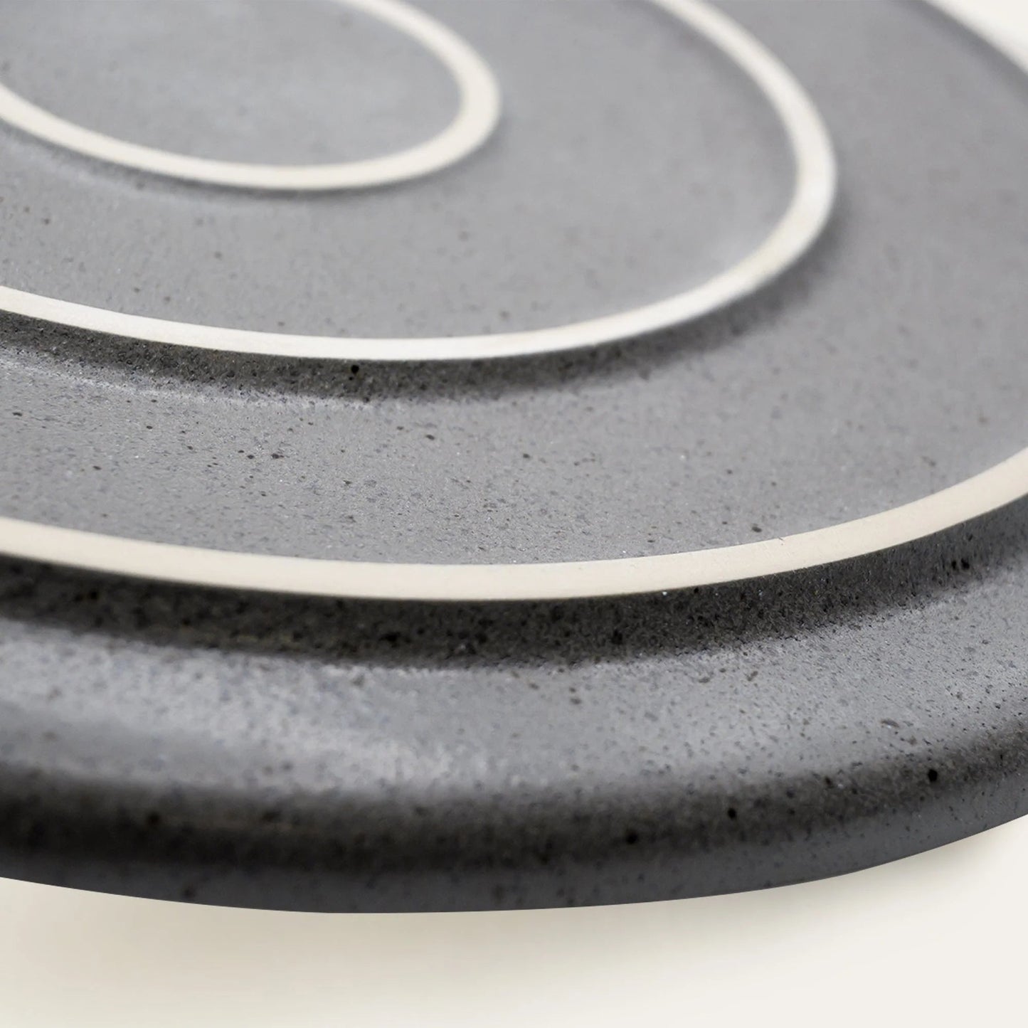 Ddoria - Granite Stoneware Plate - Roome Collective