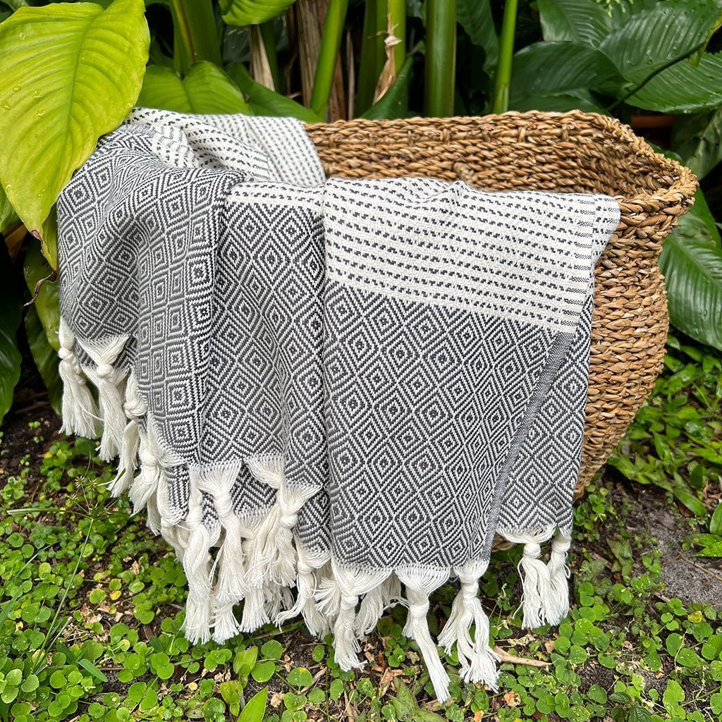 Handloom Diamond Stripe Turkish Throw - Roome Collective