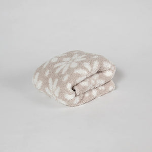 Blushing Beige and White Daisy Print Toddler Blanket