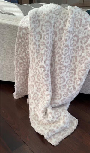 Blushing Beige & White Leopard 2.0 Print Extended Throw