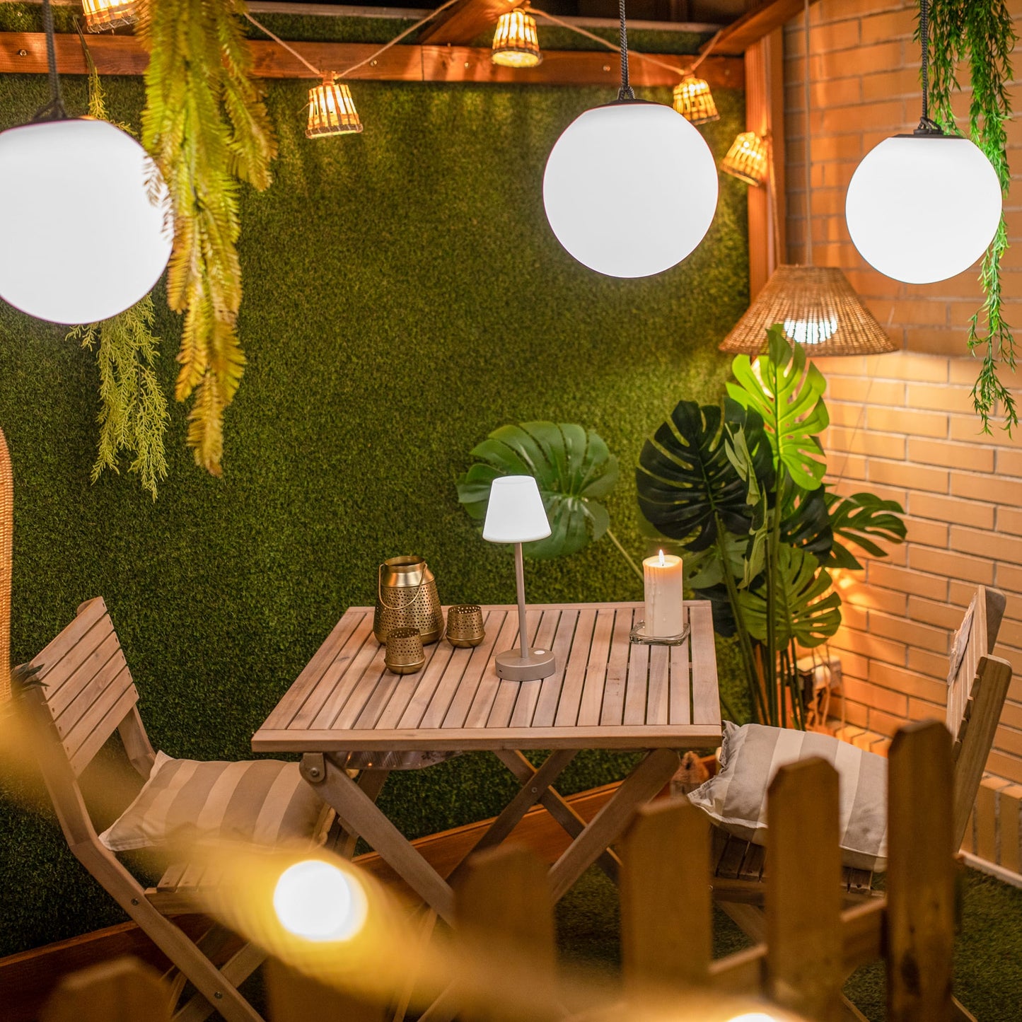 Aurora Solar-charged Garland - 8 Metres