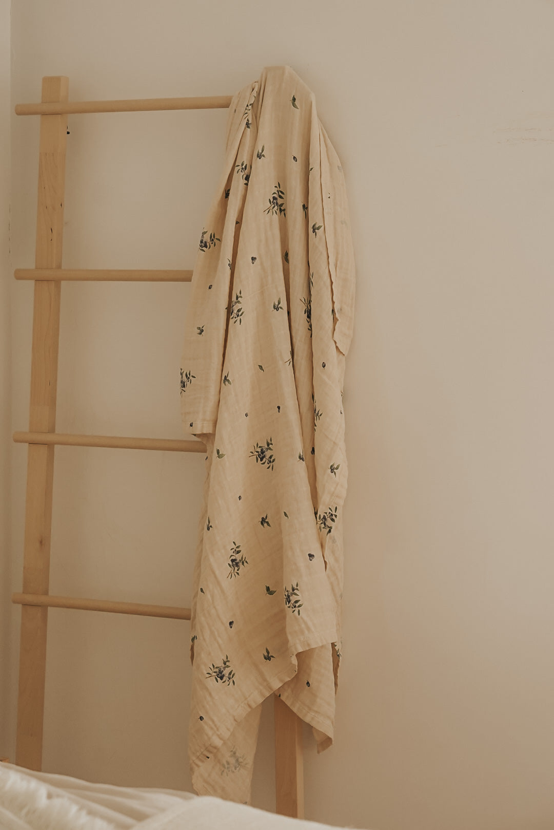 Organic Cotton Muslin Swaddle Blanket - Blueberry