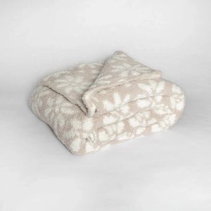 Daisy Print Blushing Beige and White Extended Throw