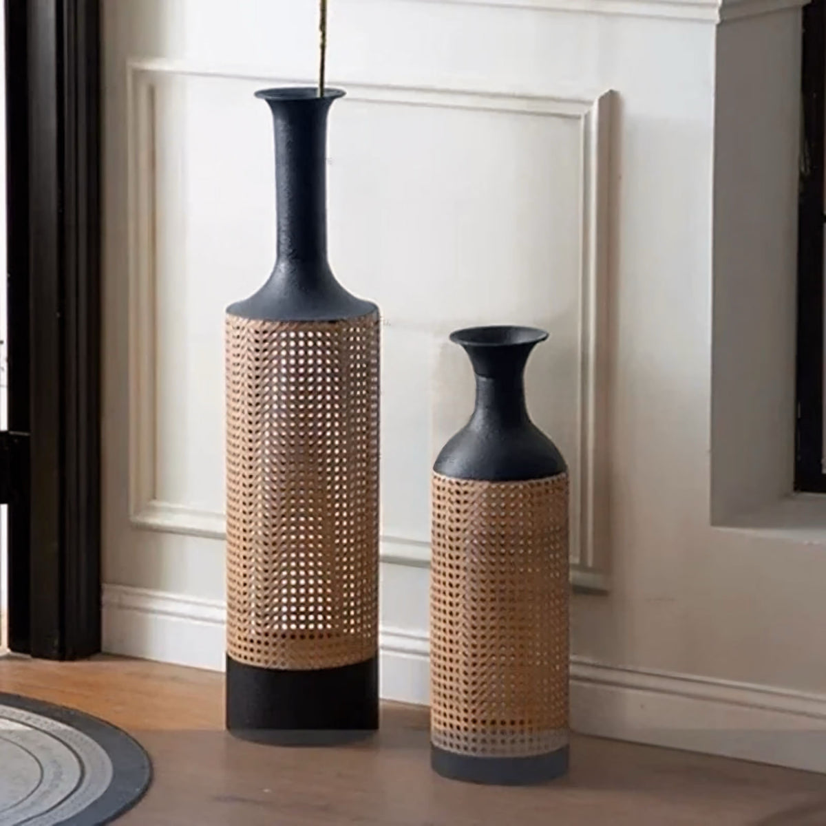 Kushi Vase