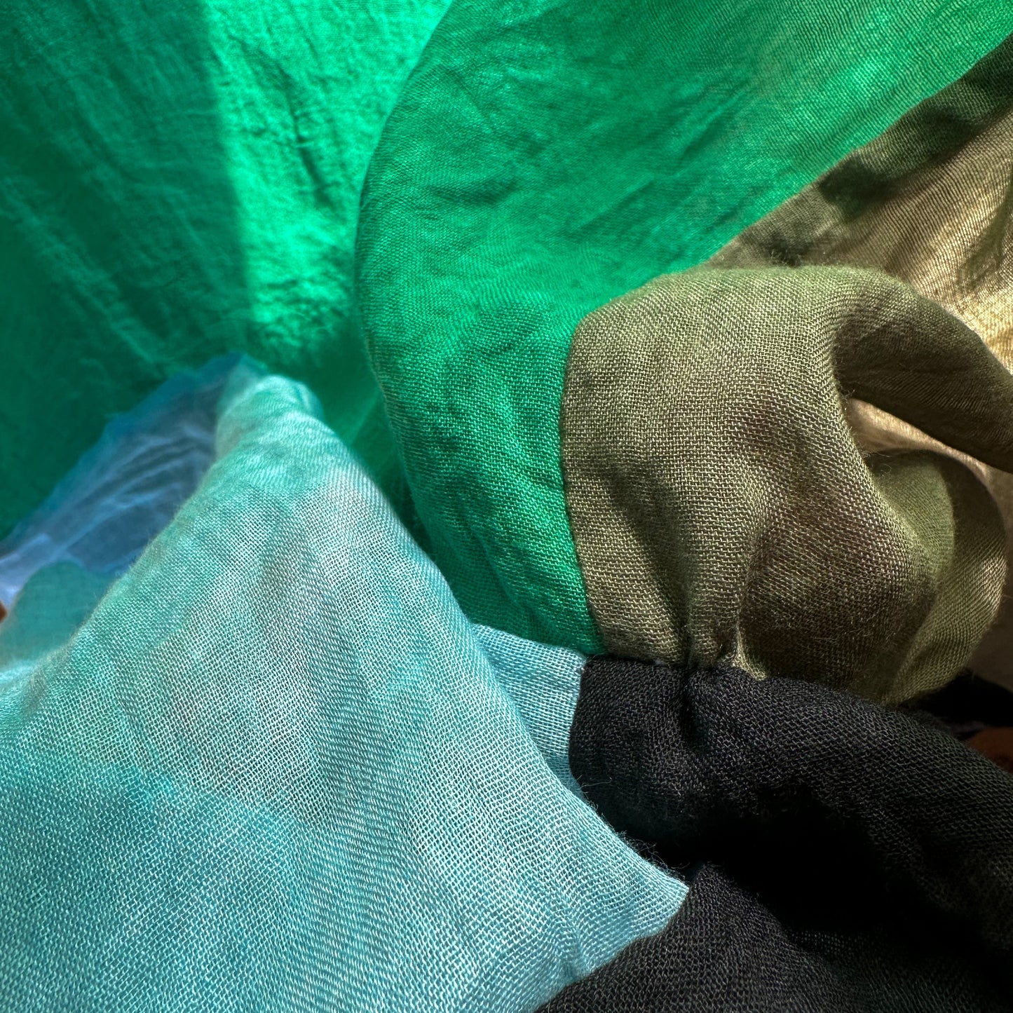 Modern Window Curtains - GREEN MEADOW 2