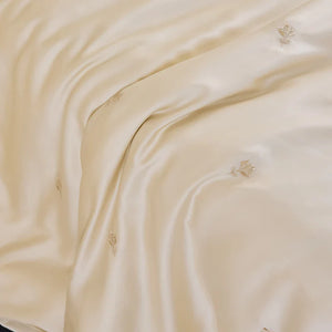 Royal Retreat Rose Embroidery 600 TC Duvet Set - White