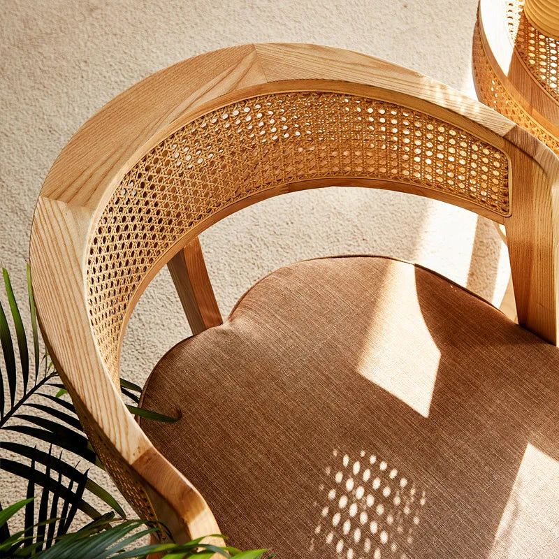 Kutsurogu Chair Set