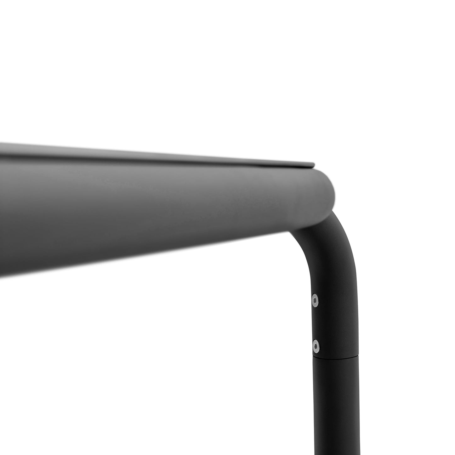 Toní Tablo- Seats up to 8