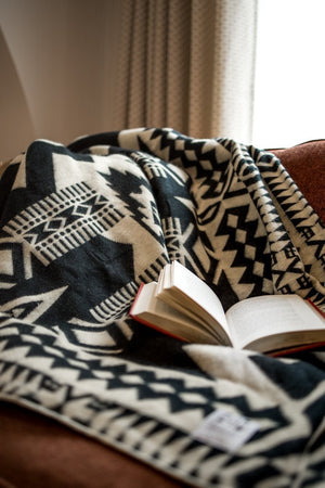 Awa Blanket | Natural / Black - Roome Collective