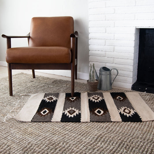 Belegui Diamonds Mexican Wool Rug - Roome Collective